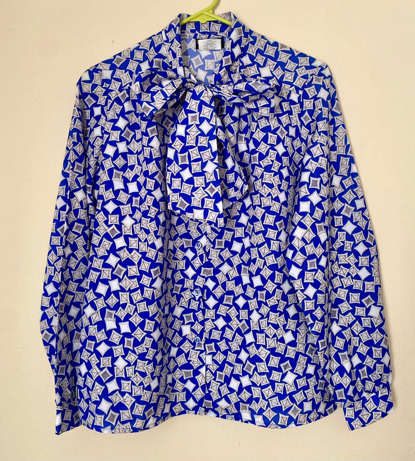 VINTAGE ROYAL BLUE ABSTRACT KITE PATTERN BLOUSE
