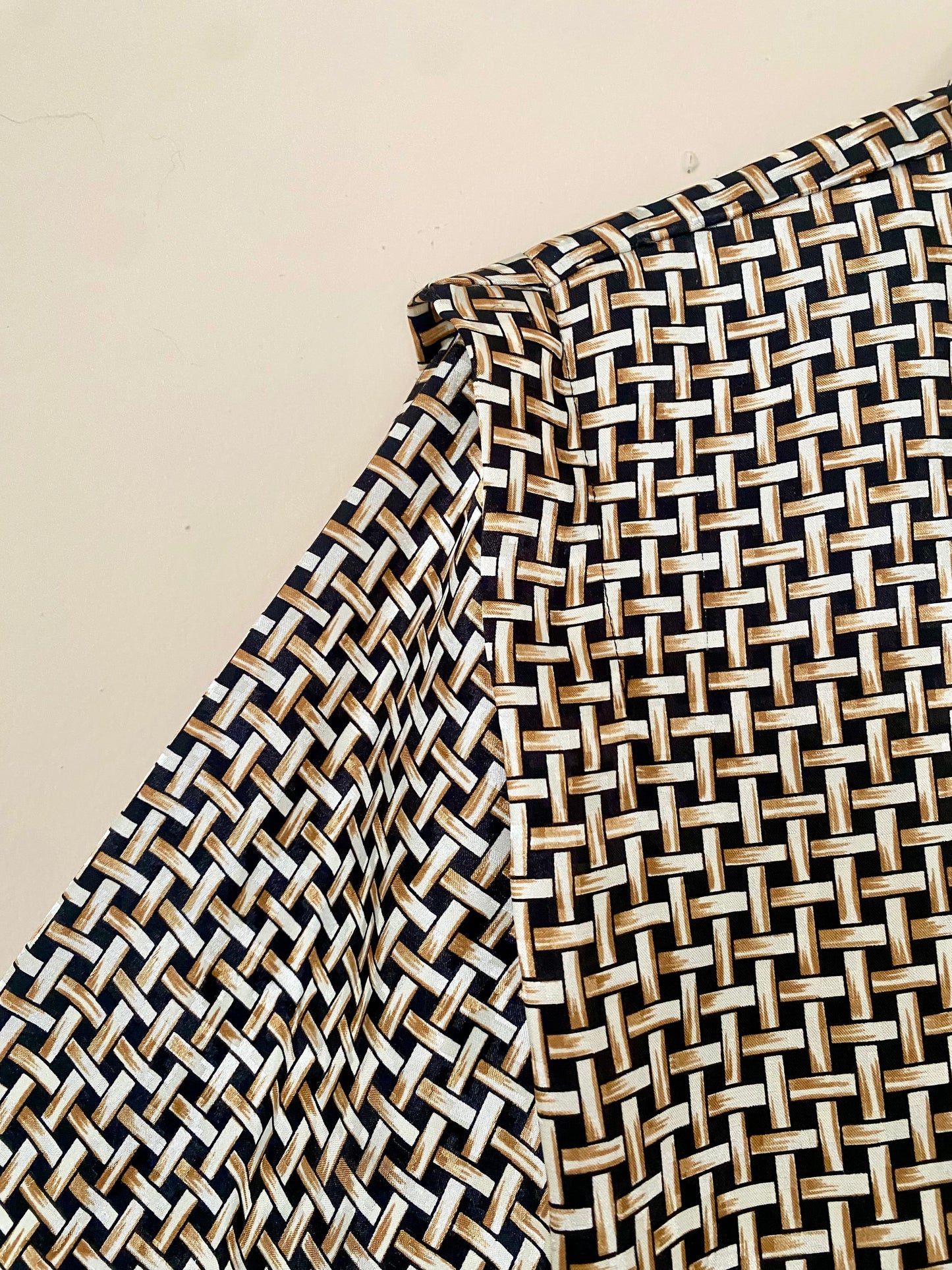 VINTAGE BLACK AND TAN BASKET WEAVE BLOUSE