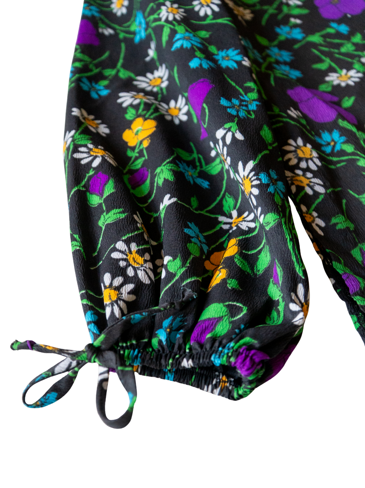 Hippie Dippy Trippy: 1970s Floral Daydream Blouse