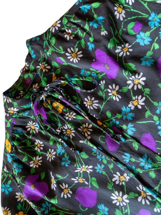 Hippie Dippy Trippy: 1970s Floral Daydream Blouse